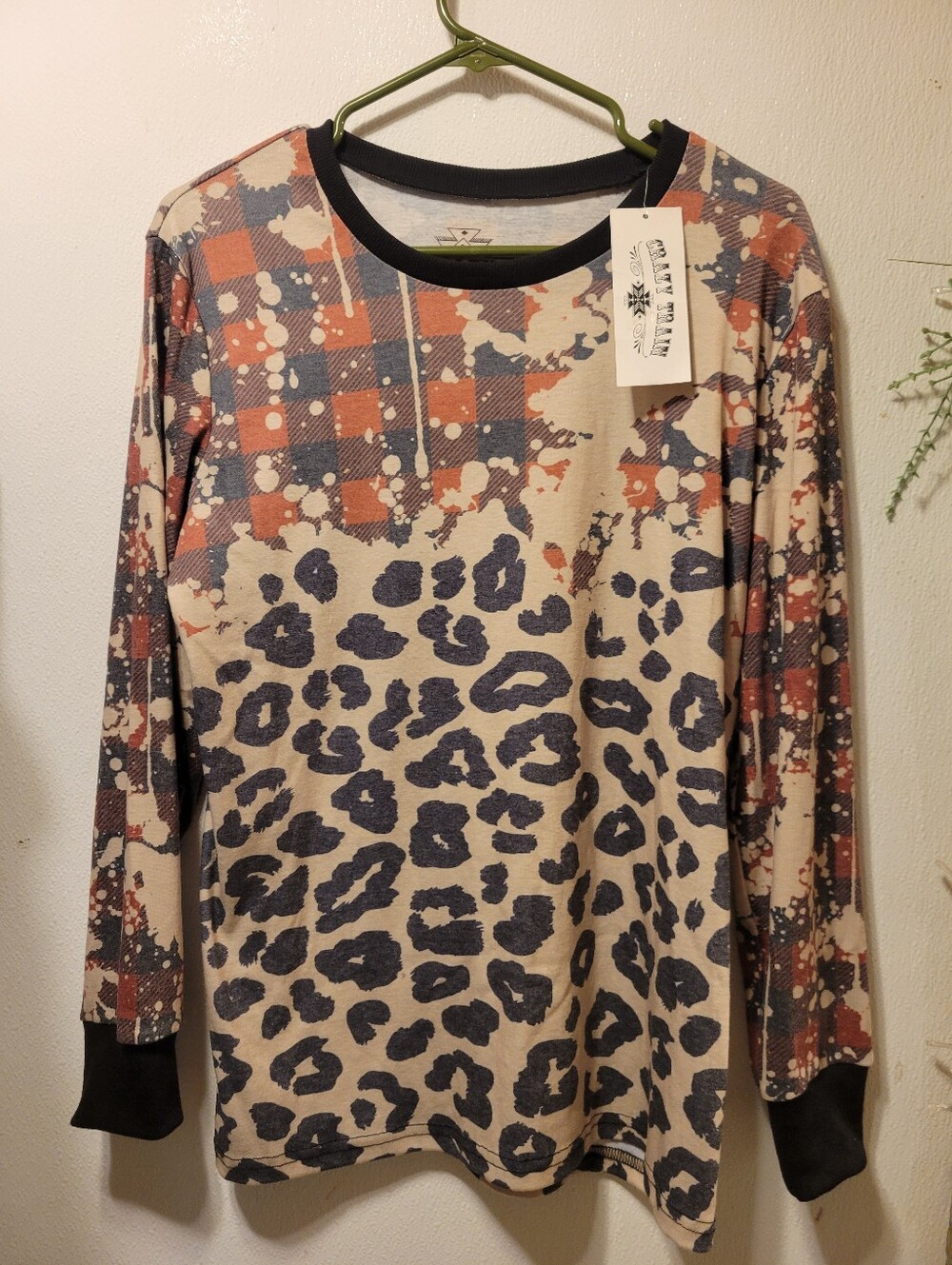 Long Sleeve Leopard And Plaid NWT